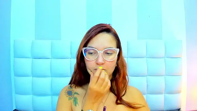 teresasroom  online show from February 2026 01:59:01 PM