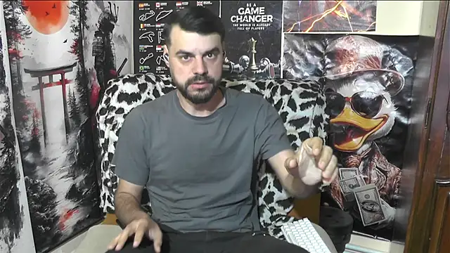 Snapshot of 00george chatting on April 2026 04:49:02 AM 00george online show from April 2026 04:49:02 AM