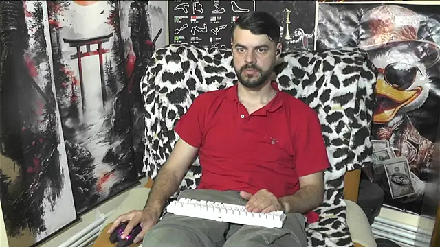 Snapshot of 00george chatting on April 2026 05:50:01 PM 00george online show from April 2026 05:50:01 PM