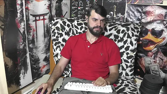 Snapshot of 00george chatting on May 2026 07:04:02 AM 00george online show from May 2026 07:04:02 AM