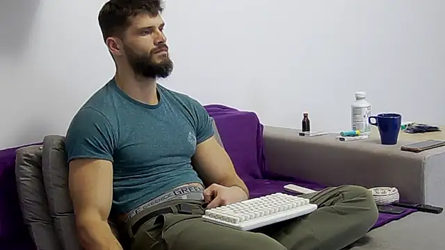 MauroTwin online show from January 2025 02:58:02 PM