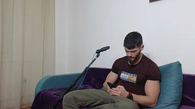 MauroTwin online show from February 2025 07:48:02 PM