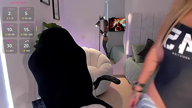 AmyWood online show from March 2026 06:47:01 PM