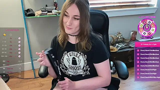 luluvaladon online show from February 2025 08:50:01 PM