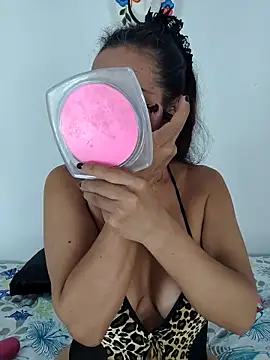 YOURSDEBORA online show from October 2025 06:43:01 PM