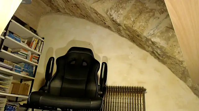 leon 2002 online show from November 2025 01:45:01 PM