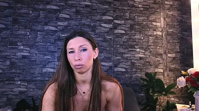 Snapshot of JennyPisik chatting on June 2026 10:48:01 AM JennyPisik online show from June 2026 10:48:01 AM
