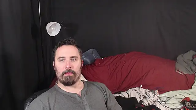 Metalstud online show from October 2025 03:14:01 AM