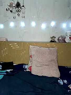 Katti Kissa online show from December 2025 06:37:02 PM