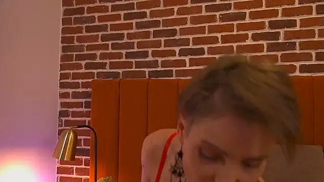 Mellisandre online show from December 2025 07:31:01 PM