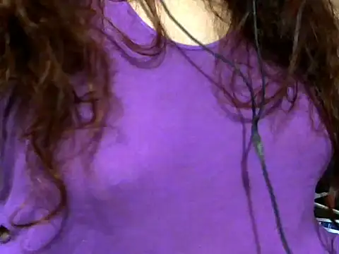 Snapshot of giga-bite chatting on October 2025 07:12:02 PM giga-bite online show from October 2025 07:12:02 PM