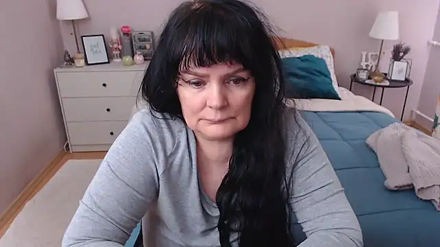 Snapshot of LeveMe2Nightt chatting on February 2026 01:08:02 PM LeveMe2Nightt online show from February 2026 01:08:02 PM