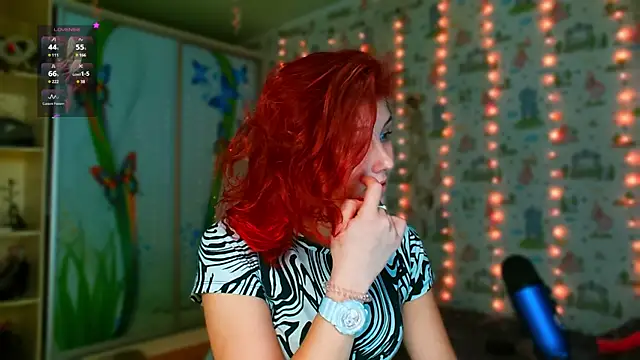 SmokyRose online show from November 2025 12:00:02 PM