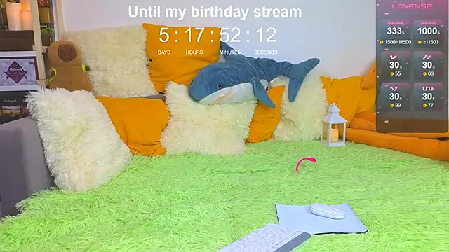 Snapshot of LandelRay chatting on February 2026 09:08:01 PM LandelRay online show from February 2026 09:08:01 PM