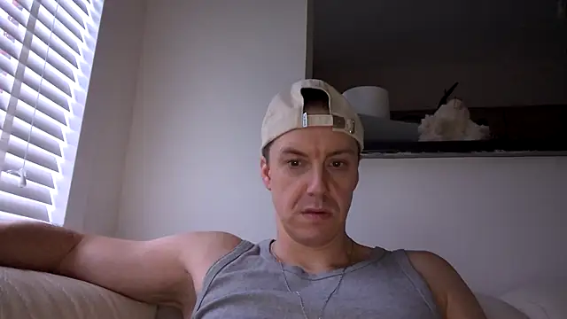 Snapshot of ploki2180 chatting on November 2025 02:17:02 PM ploki2180 online show from November 2025 02:17:02 PM