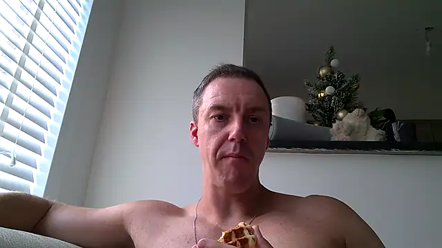 Snapshot of ploki2180 chatting on December 2025 12:01:01 PM ploki2180 online show from December 2025 12:01:01 PM