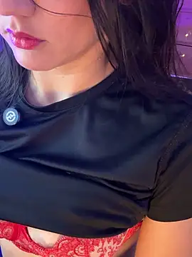 mahia queen online show from April 2026 11:38:02 AM