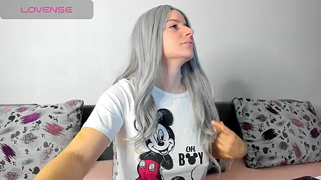 Snapshot of DiamondKay chatting on January 2025 07:51:02 AM DiamondKay online show from January 2025 07:51:02 AM