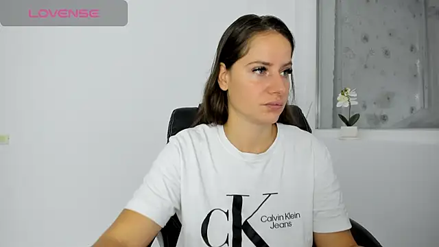 Snapshot of DiamondKay chatting on October 2025 06:55:01 AM DiamondKay online show from October 2025 06:55:01 AM