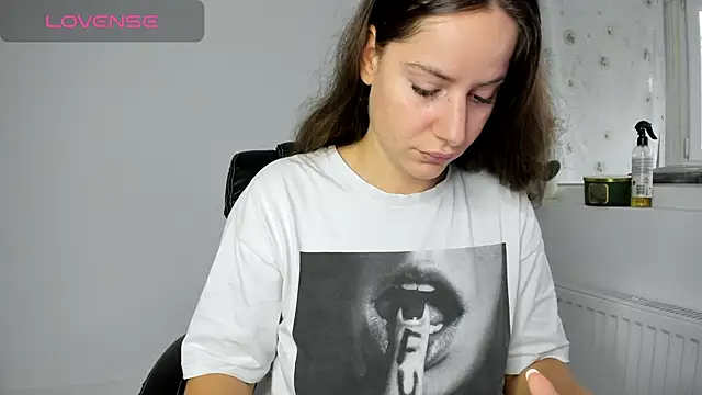 Snapshot of DiamondKay chatting on October 2025 07:36:03 AM DiamondKay online show from October 2025 07:36:03 AM