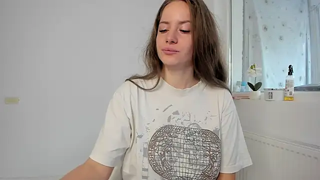 Snapshot of DiamondKay chatting on November 2025 07:36:02 AM DiamondKay online show from November 2025 07:36:02 AM