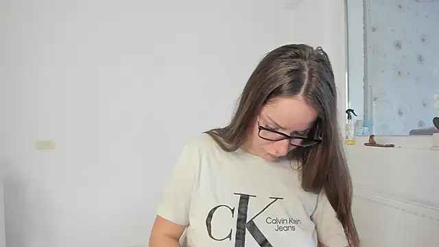 Snapshot of DiamondKay chatting on February 2026 08:52:01 AM DiamondKay online show from February 2026 08:52:01 AM