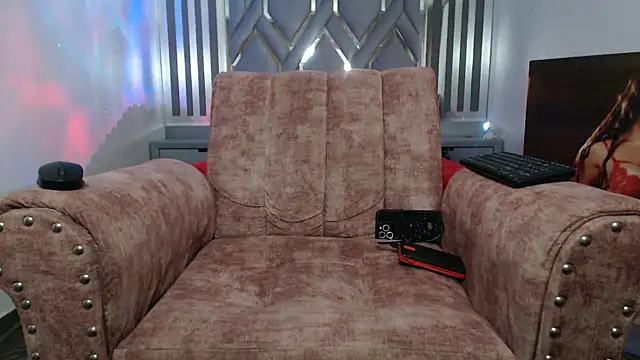 beautifulunna  online show from February 2025 03:31:02 AM