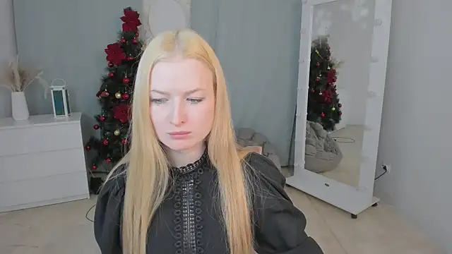 Snapshot of Laly_Peach chatting on January 2026 06:40:01 AM Laly Peach online show from January 2026 06:40:01 AM