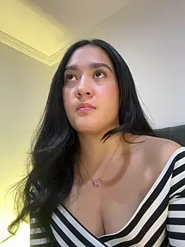 Nina lovi online show from December 2024 11:05:01 PM