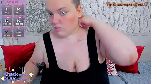 Snapshot of _MarryGirl_ chatting on January 2025 05:23:02 AM  MarryGirl  online show from January 2025 05:23:02 AM