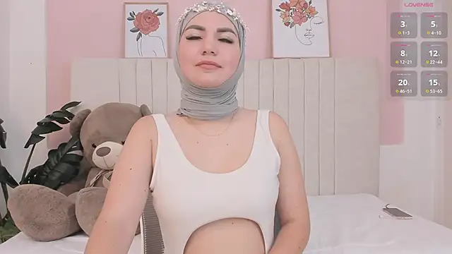 dalilasaadi  online show from March 2025 02:34:02 PM