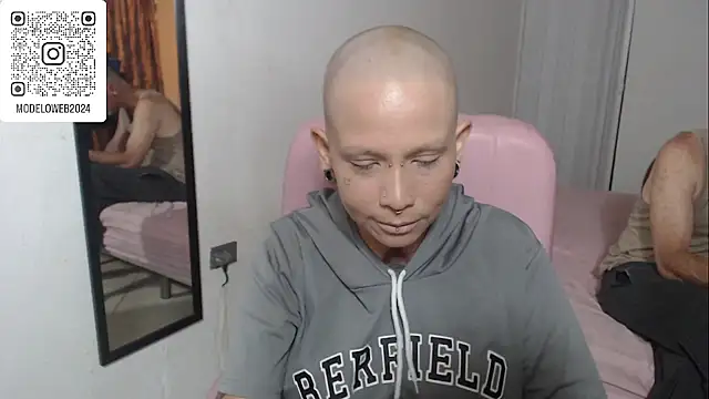 Snapshot of moon_cat85 chatting on February 2025 10:47:02 PM moon cat85 online show from February 2025 10:47:02 PM