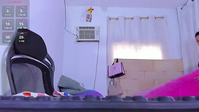 sweetfabianaxl online show from March 2026 07:25:01 PM