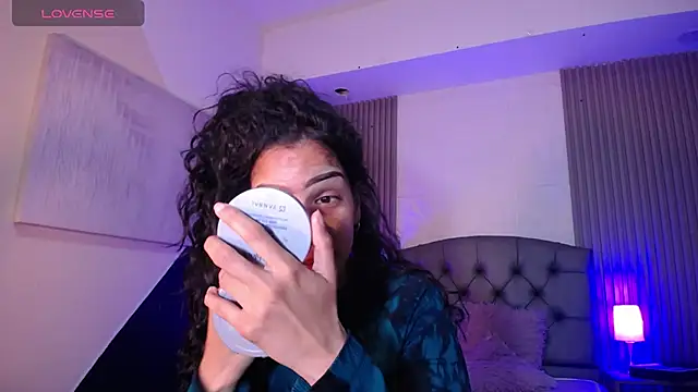 Snapshot of ximena_diaz chatting on March 2025 07:57:02 PM ximena diaz online show from March 2025 07:57:02 PM