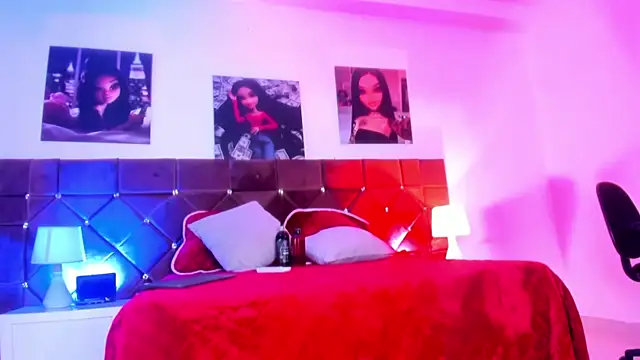 Snapshot of Ariana_lopezz chatting on February 2025 12:22:02 PM Ariana lopezz online show from February 2025 12:22:02 PM