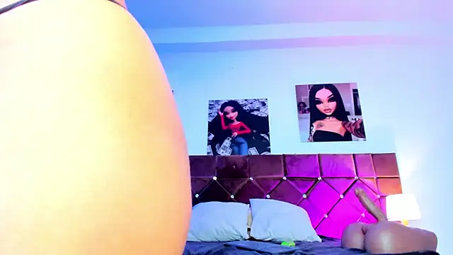 Snapshot of Ariana_lopezz chatting on February 2025 06:24:01 PM Ariana lopezz online show from February 2025 06:24:01 PM