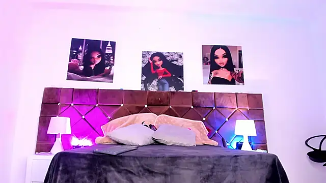 Snapshot of Ariana_lopezz chatting on March 2025 12:25:02 PM Ariana lopezz online show from March 2025 12:25:02 PM