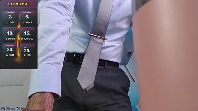 SteveTiger online show from November 2025 01:00:02 PM