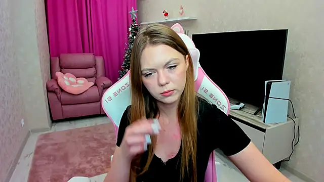 Strawberrye online show from January 2026 03:45:01 AM