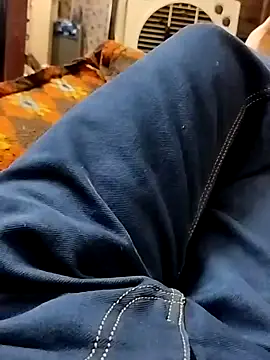 Snapshot of indianSmartboy chatting on February 2025 03:41:02 PM indianSmartboy online show from February 2025 03:41:02 PM