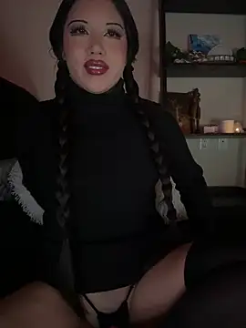 Amanita Bloom online show from February 2025 02:37:01 AM