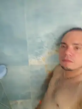 Snapshot of latinoflpr chatting on September 2025 12:58:02 AM latinoflpr online show from September 2025 12:58:02 AM