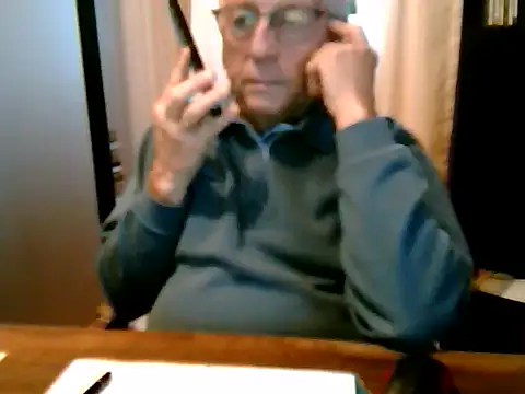 Snapshot of johnjohn622662 chatting on November 2025 04:18:02 PM johnjohn622662 online show from November 2025 04:18:02 PM