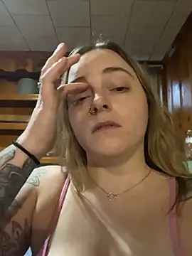 jaseyrae online show from December 2024 08:18:01 PM