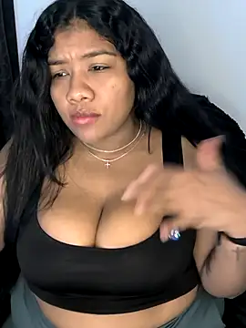 Snapshot of paola091 chatting on February 2026 03:32:02 AM paola091 online show from February 2026 03:32:02 AM