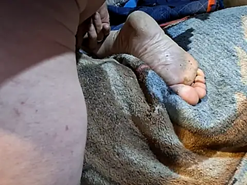 bobbybullit online show from November 2025 06:57:01 AM