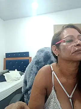 BustyMilf  online show from October 2025 01:09:01 PM