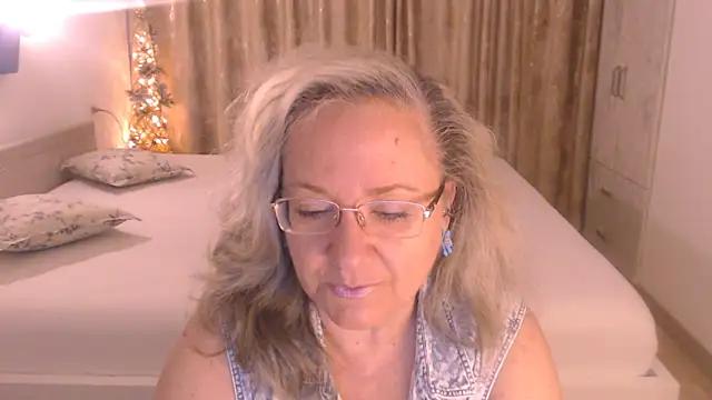 Snapshot of Raisshy chatting on May 2026 03:56:01 AM Raisshy online show from May 2026 03:56:01 AM