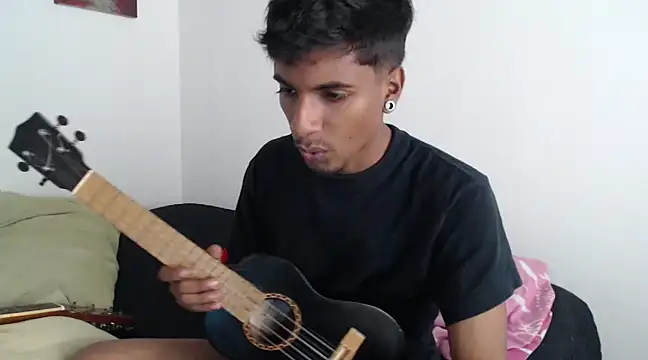 stevenosori online show from December 2024 05:30:01 PM