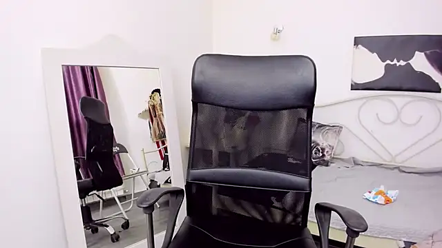 jessystarr online show from February 2025 02:42:02 PM